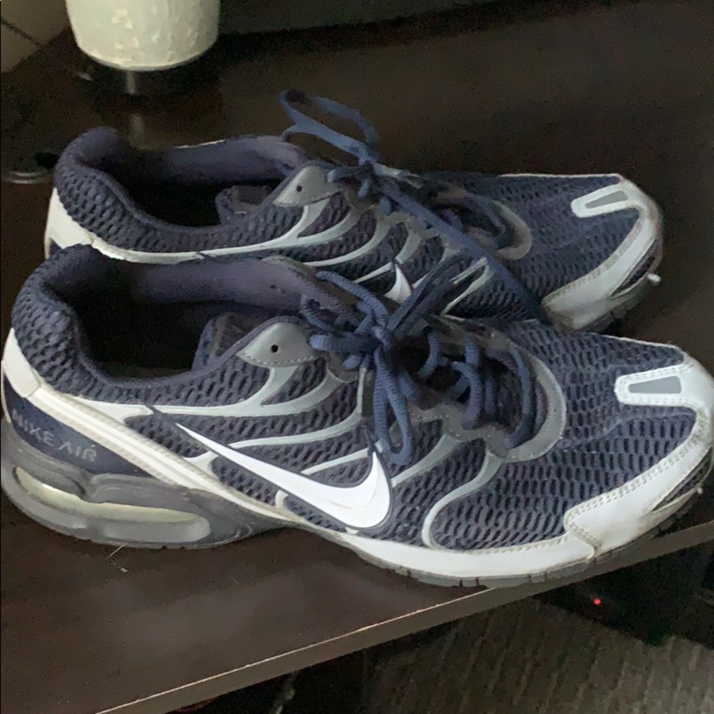 Men’s air max used but in good condition